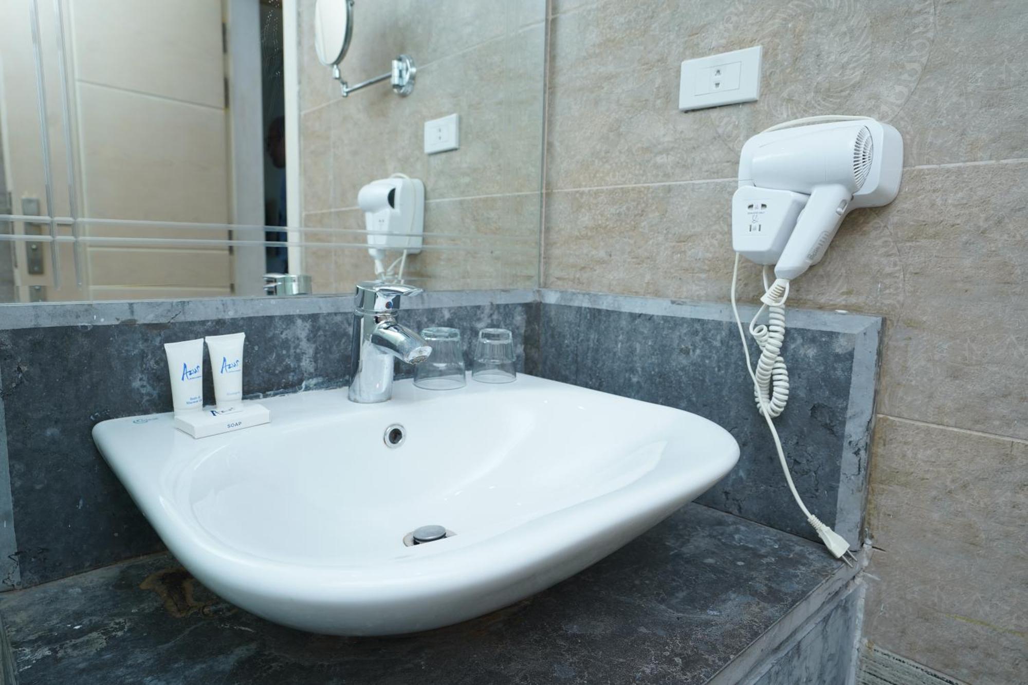 Al Fanar Azur Hotel Suwhaj 外观 照片